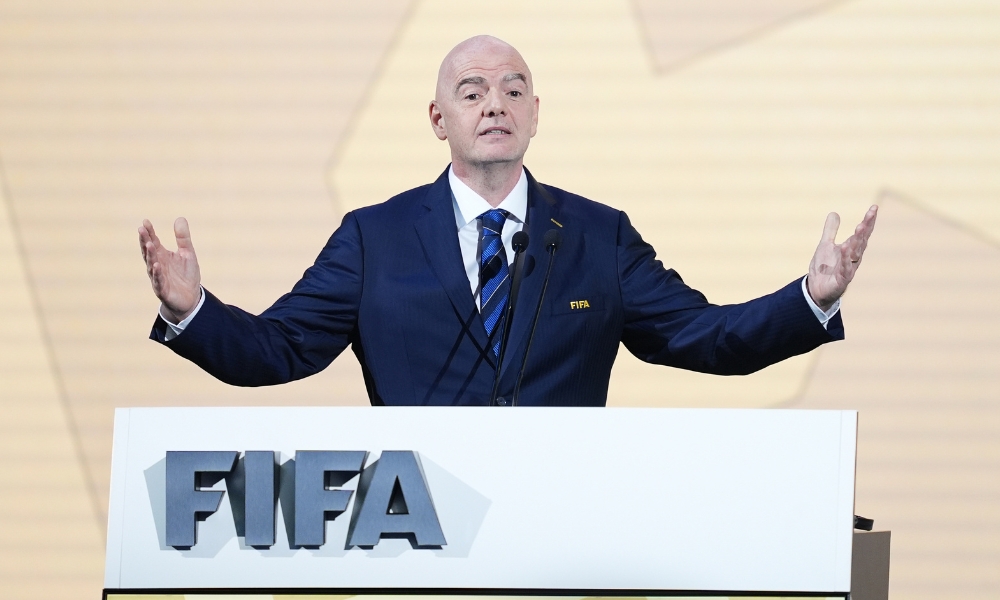 国足的奋勇